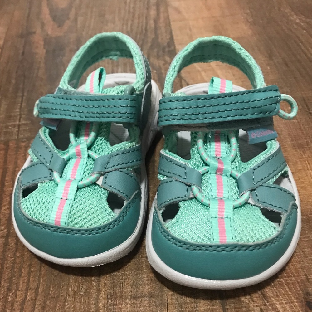 Columbia size 5 Sandals